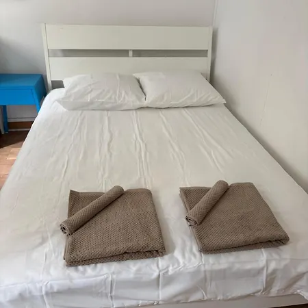 French House - Centre بيت للعطل *